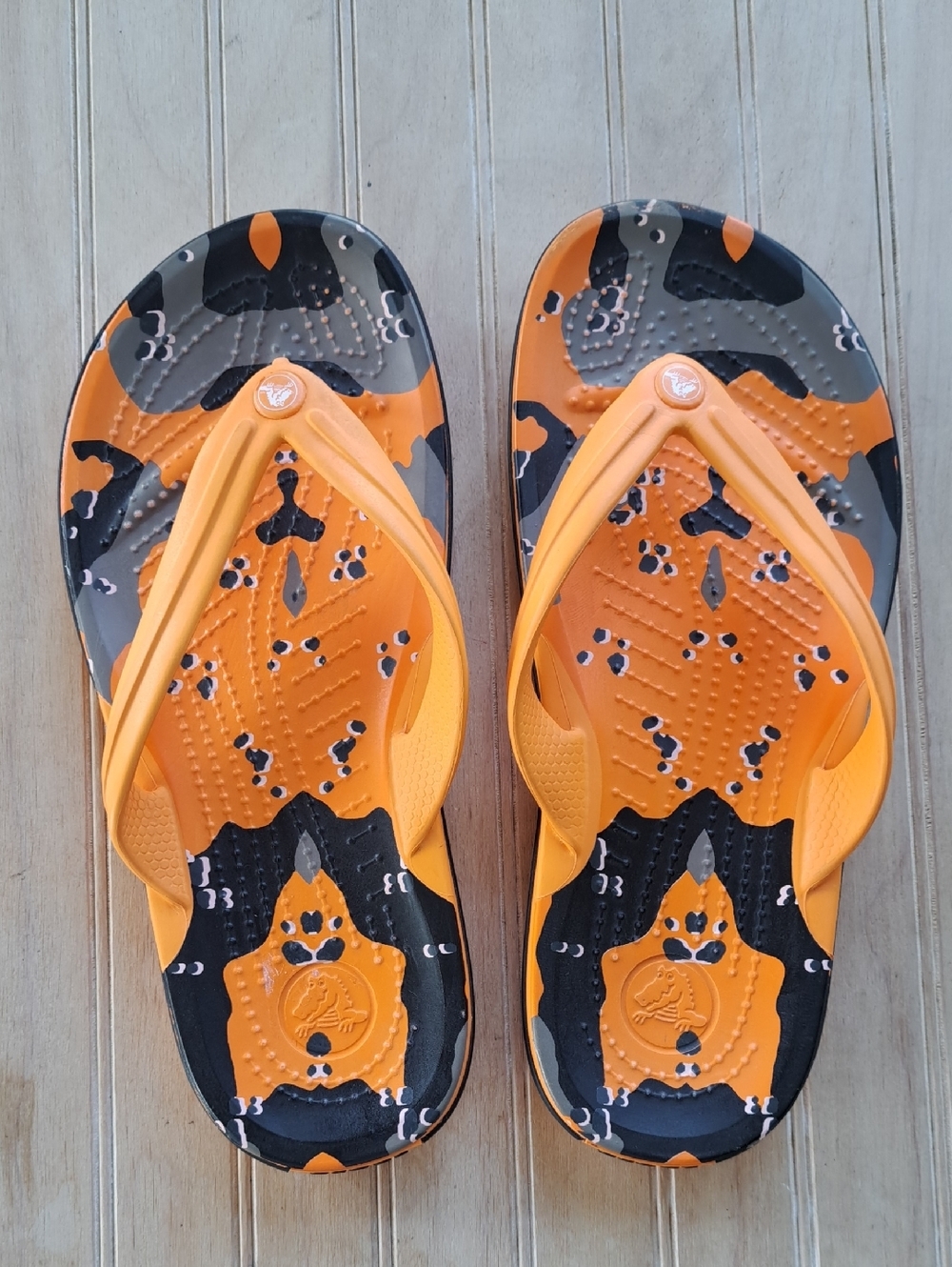 Crocs Crocband Printed Camo Orange Blk Flip Flops Comfort Sporty Athletic Casual